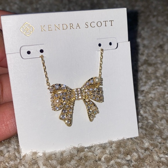 Kendra Scott necklace - Picture 1 of 3